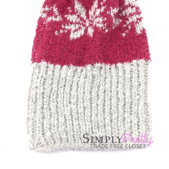 Free People Snowflake Knit Pom Pom Beanie Cap - Picture 3 of 4